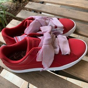 PUMA Sneakers